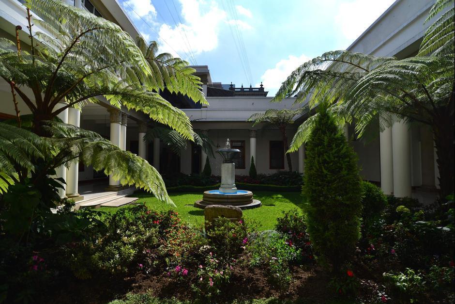La Casa Presidencial o Casa Crema fue diseñada por el arquitecto Rafael Pérez de León por mandato de Jorge Ubico en 1931. (Foto: Gobierno de Guatemala)