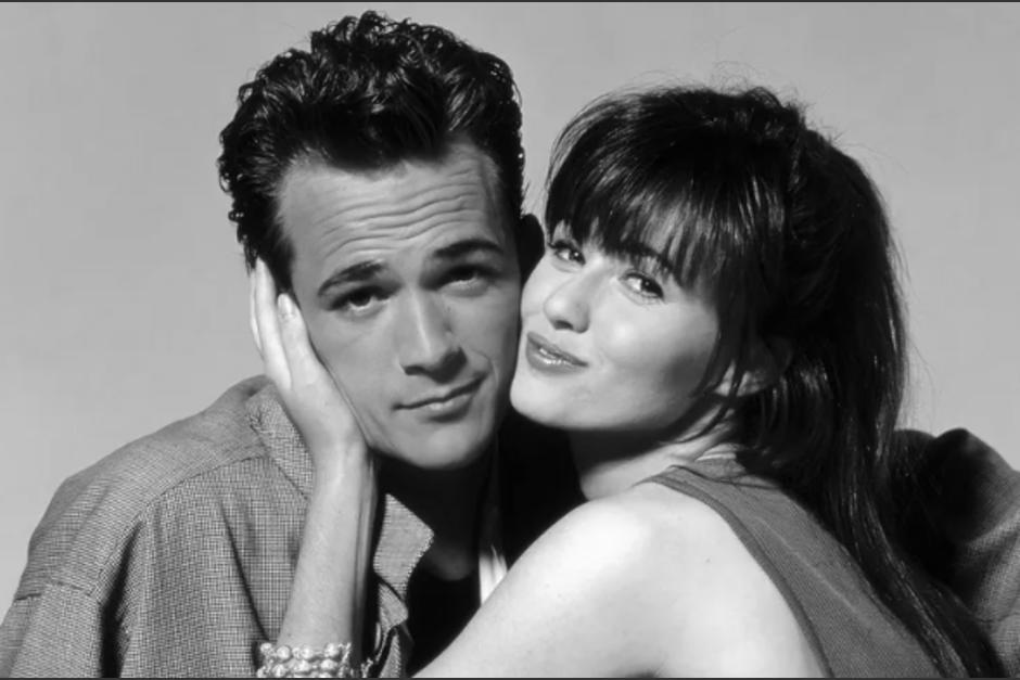 Luke Perry y Shannen Doherty. (Foto:&nbsp;EVERETT COLLECTION)