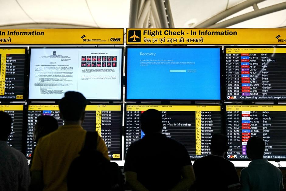 Reportan a nivel mundial una falla que afecta a las aerolíneas. (Foto: AFP)