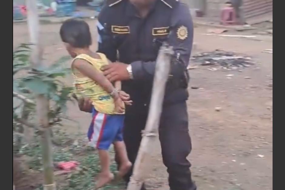 Los vecinos denunciaron a los padres por maltrato infantil. (Foto: PNC)