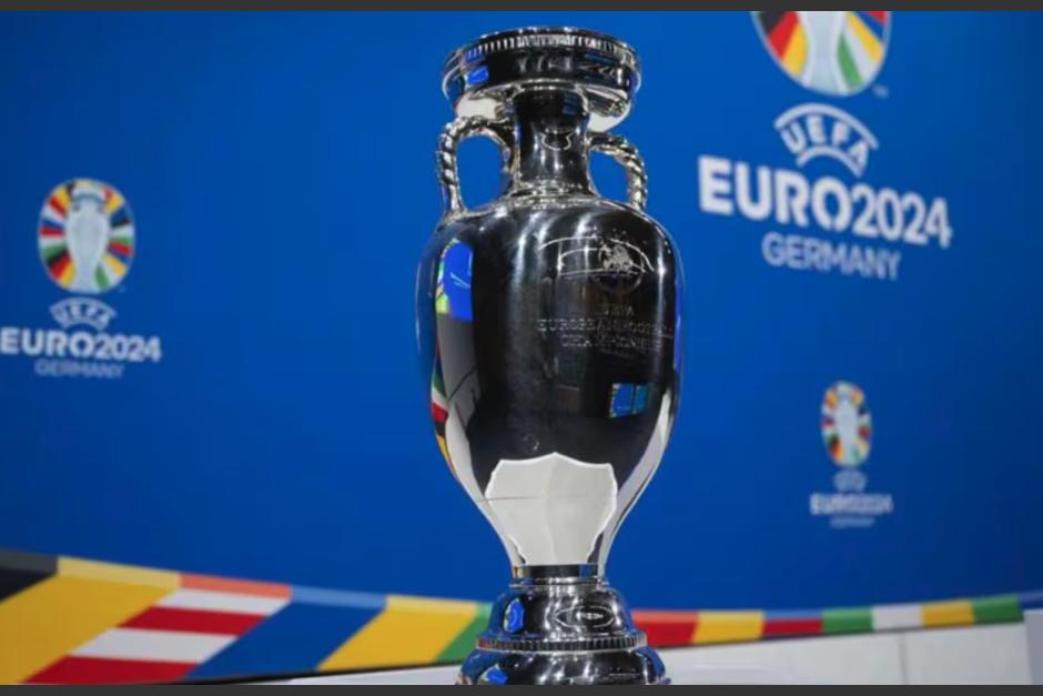 El trofeo Henri Delaunay recibe el nombre del sujeto que creó la Eurocopa en 1960. (Foto: UEFA)