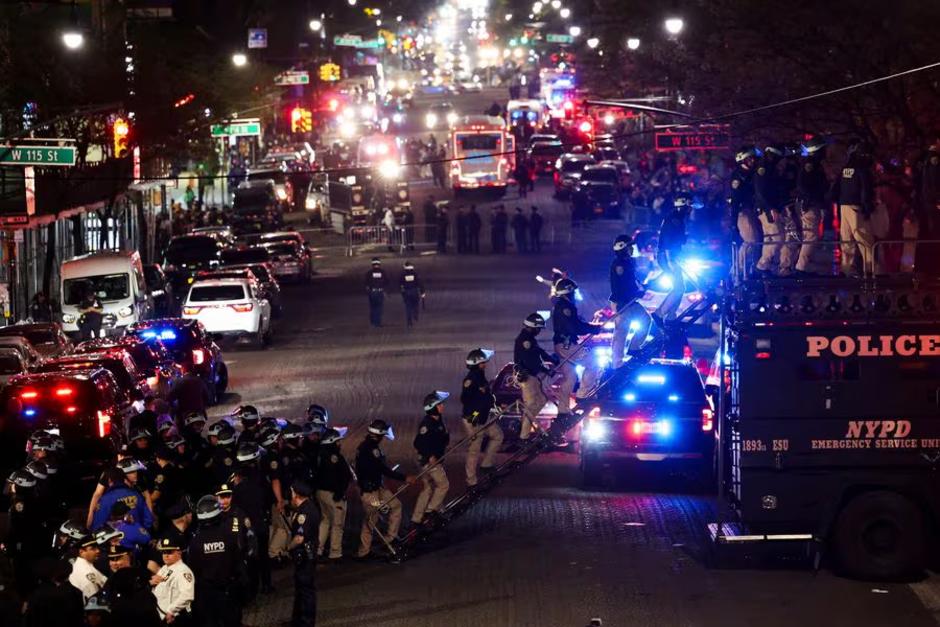 Se han reportado&nbsp;violentos desalojos en diversas universidades de Estados Unidos. (Foto: La Tercera)