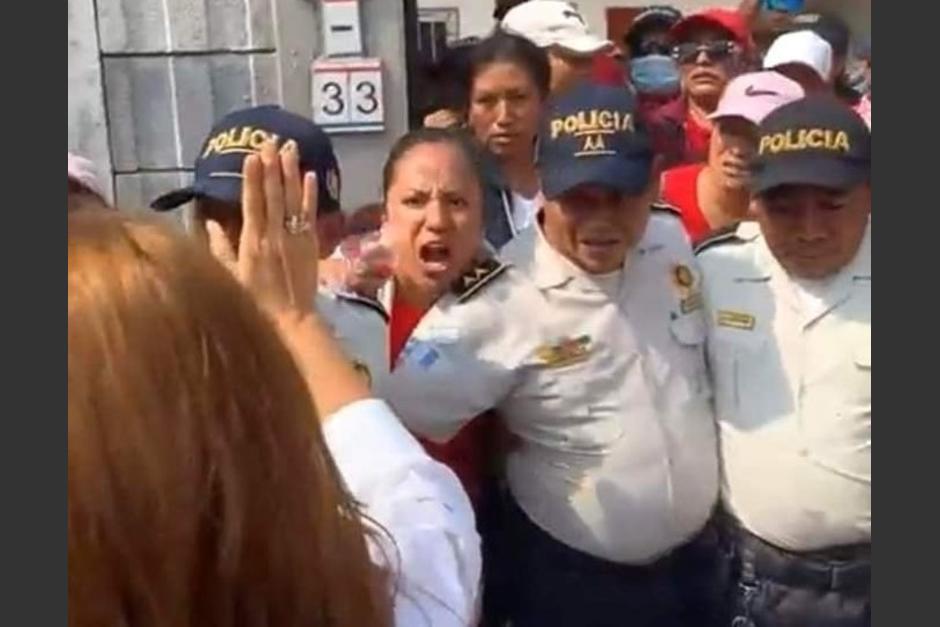 Integrantes de sindicatos de Salud de Baja Verapaz impidieron la labor de fiscalizaciÃ³n en SalamÃ¡. (Captura Video)