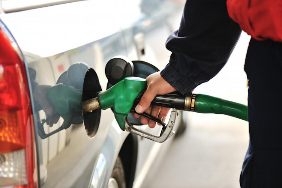 Los precios de los combustibles presentaron una pequeña reducción en algunas gasolineras metropolitanas en este jueves 30 de mayo. (Foto ilustrativa: Shutterstock)&nbsp;