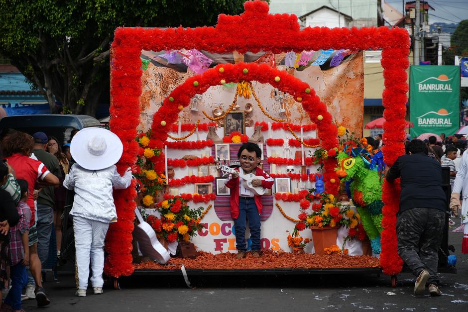 Este 1 de noviembre se realizó el tradicional Desfile de Fieros en Villa Nueva. (Foto: Wilder López/Soy502)