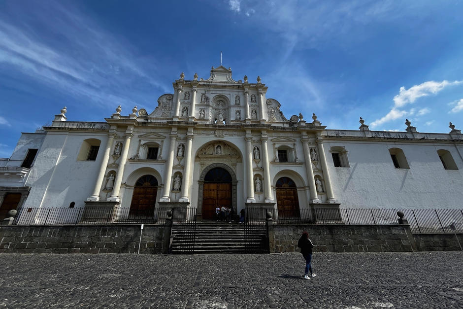 Los visitantes a la ciudad colonial deberán buscar alternativas para desplazarse por las calles empedradas. (Foto: Fredy Hernández/Soy502)