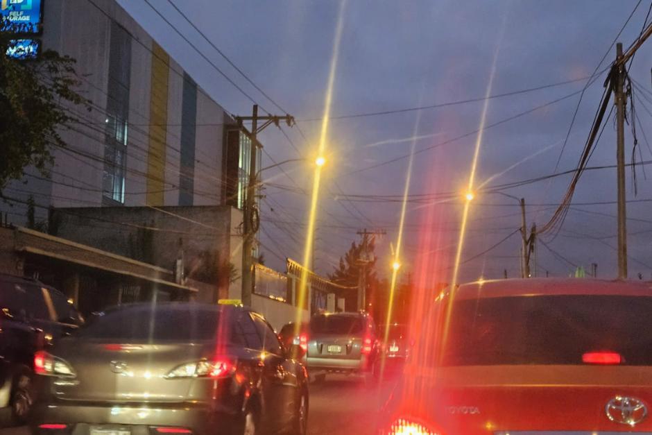 El Anillo Periférico es el área con mayor carga vehicular, este 4 de noviembre. (Foto: Soy502/Gustavo E. Méndez)