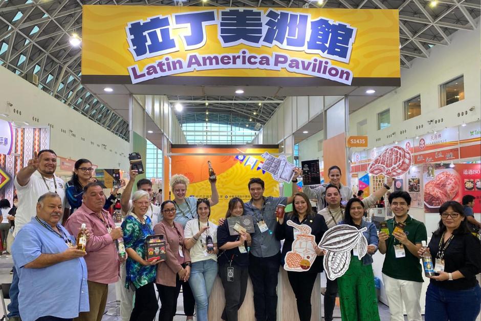 Delegados guatemaltecos&nbsp;en el Kaohsiung Food Show realizado en Taiwán. (Foto: Archivo So502)