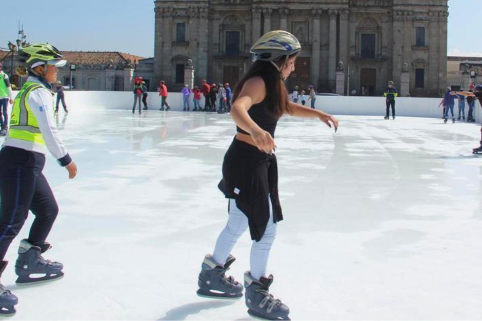 Algo nunca antes visto ni imaginado, se aproxima la pista de hielo en el parque de Villa Nueva. (Foto: Archivo/Soy502)