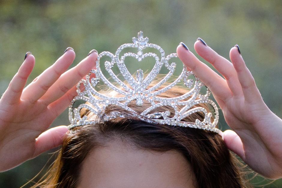 Reina de belleza de San Miguel Petapa y su hermana, fueron capturadas por asesinato. (Foto Ilustrativa: Canva)