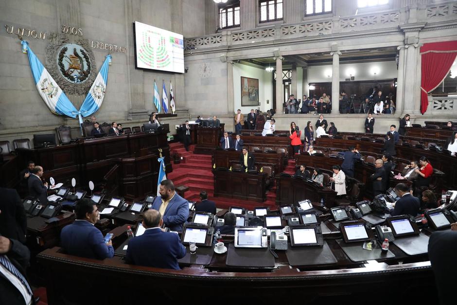 Más de 130 diputados están presentes en la sesión en la cual se decidirá el Presupuesto para el próximo año. (Foto: Congreso)