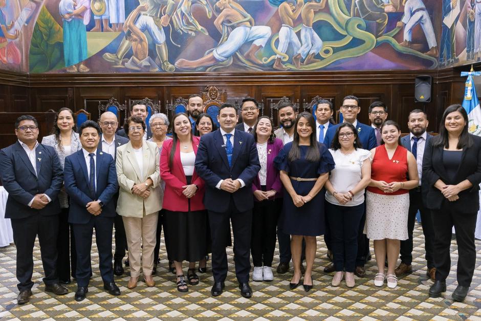 Tras ser notificados de la cancelación del partido Semilla, diputados oficialistas presentaron una apelación ante el TSE. (Foto: X/Bancada Semilla)