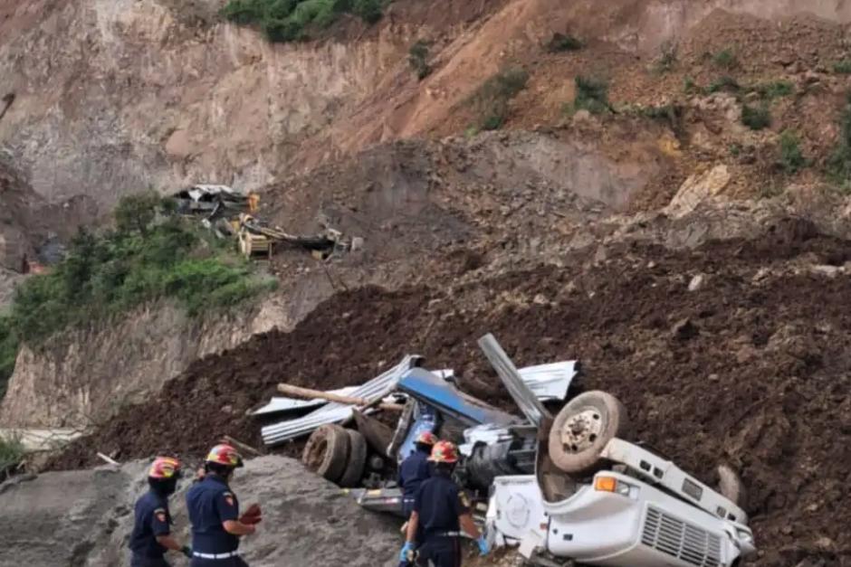 El deslizamiento de tierra ocurrió en&nbsp;Aldea Chuisalic, San Pedro Jocopilas, Quiché. (Foto:&nbsp;Bomberos Municipales Departamentales, Quiché)