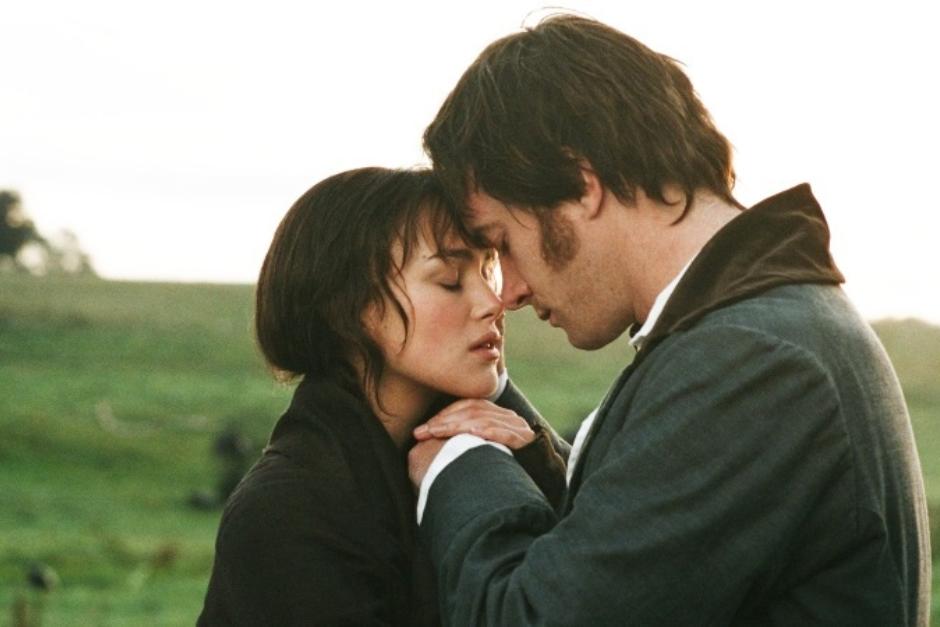 La historia de amor entre Elizabeth Bennet y el señor Darcy está siendo adaptada por la plataforma de streaming. (Foto:Universal Pictures)