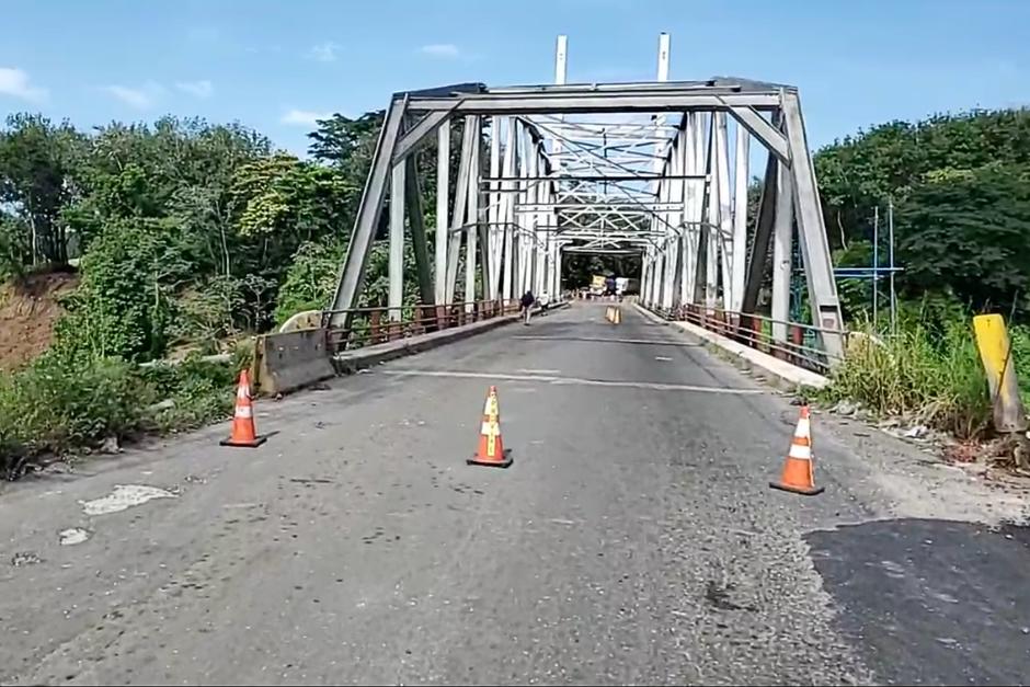 Esta es la estimación de tiempo que estará cerrado el paso por el puente Nahualate. (Foto: Facebook/ Suchitepéquez en la Noticia)