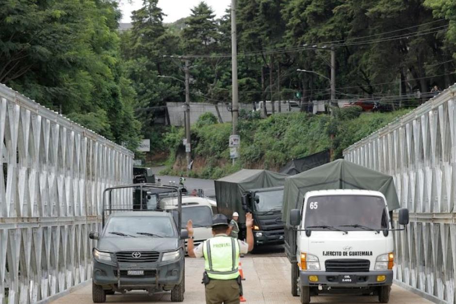 El próximo 10 de noviembre iniciarán las labores de desmontaje del puente provisional y esto implicará cambios en el tráfico para quienes se dirigen al sur. (Foto: AGN/Soy502)