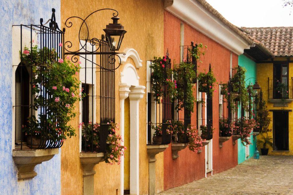 Conductor acaparó la atención en el tránsito de Antigua Guatemala. (Foto: Shutterstock)&nbsp;