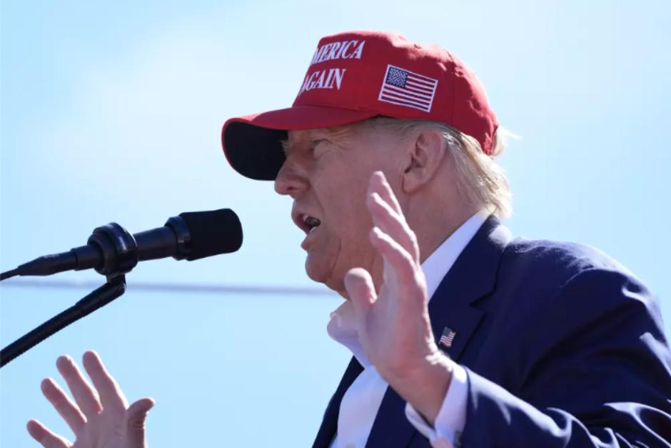 Donald Trump, expresidente de Estados Unidos, durante mitin político. (Foto: Redes Sociales)