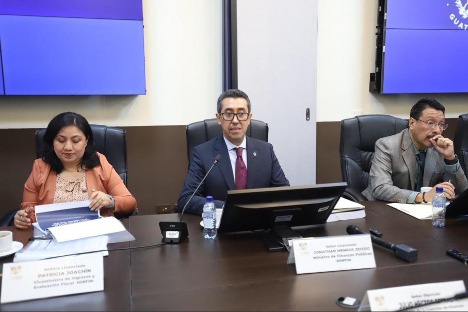 El ministro de Finanzas, Jonathan Menkos, hizo una presentación general del proyecto de Presupuesto 2025, en el Congreso. (Foto: Organismo Legislativo)