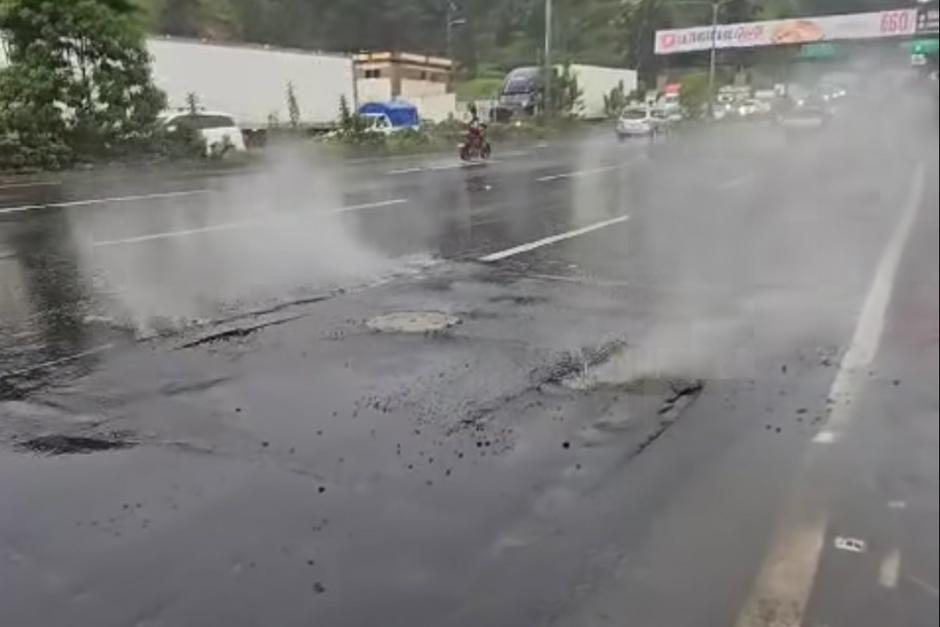 Alertan por nuevo riesgo de hundimiento en la ruta al Pacífico, en ese lugar ya se han registrado emergencias en años anteriores. (Foto: captura de video)