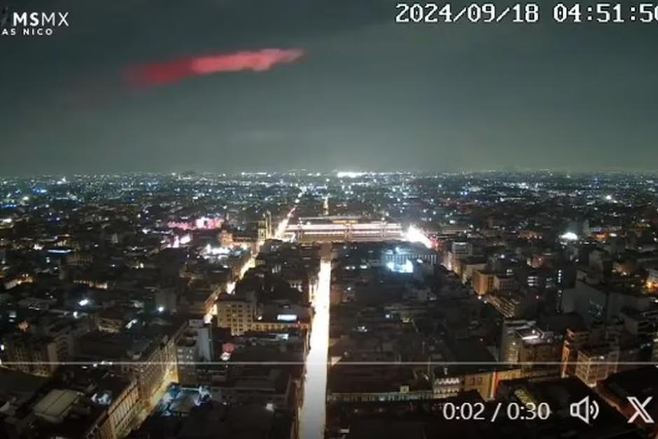 El avistamiento del extraño objeto tuvo lugar la madrugada del jueves 19 de septiembre. (Foto: Webcams de México)