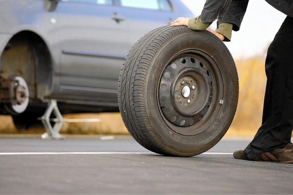 Conductores deben cumplir con un equipamiento básico en sus vehículos ante cualquier incidente. (Foto: Autolab México)