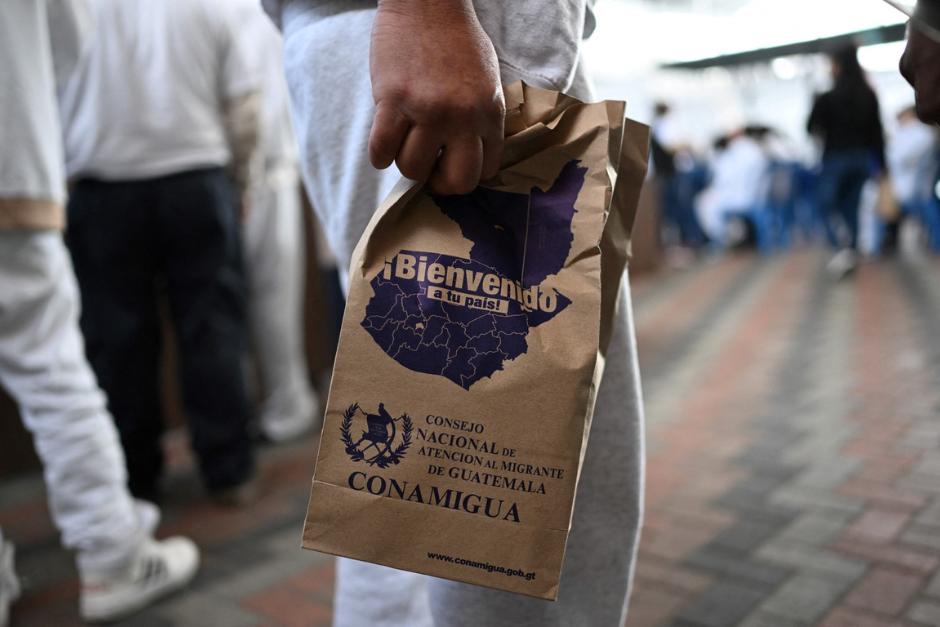 En el acuerdo establece la creaciÃ³n de la unidad&nbsp;âAtenciÃ³n a las Personas Migrantes Retornadasâ. (Foto: AFP)