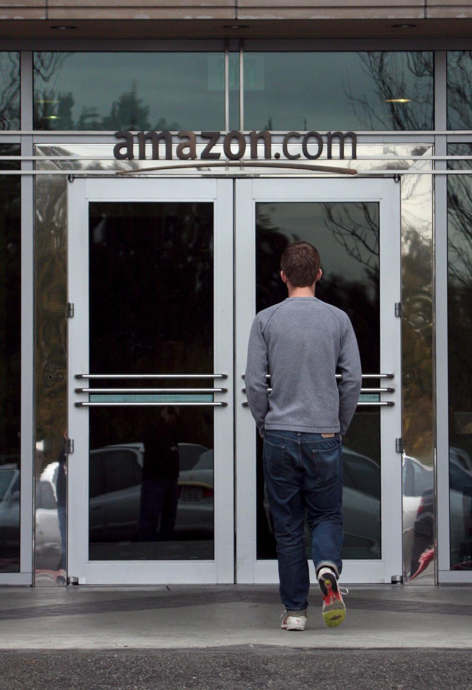 Amazon ha negado que actualmente tengan previsto lanzar su propio canal de televisión de pago en internet o que esté pensando en comprar las licencias de programas de televisión, a pesar de lo que indican las fuentes del periódico. (Foto: EFE/Archivo)