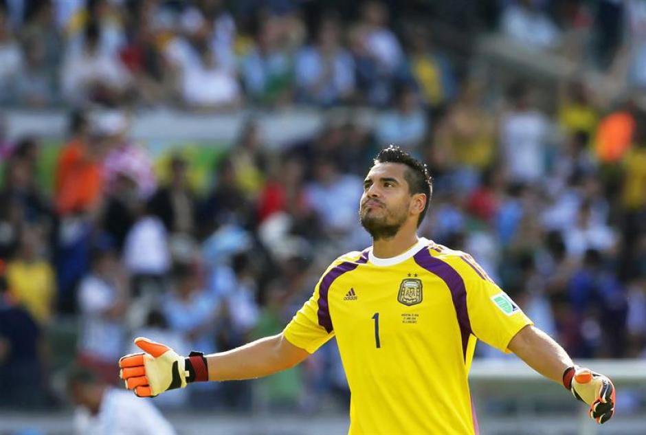 Sergio Romero, portero de la selección argentina, recibió elogios de Rihana. (Foto: EFE)