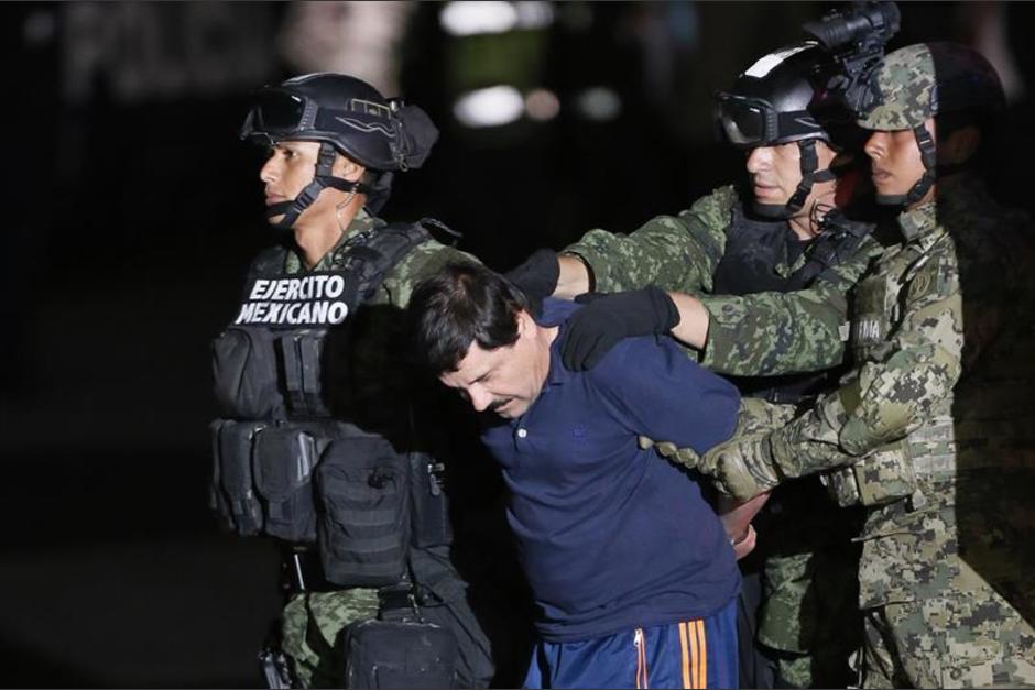 Las autoridades muestran al Chapo momentos antes de ser llevado de regreso al penal el Altiplano. &nbsp;(Foto: &nbsp;EFE)&nbsp;