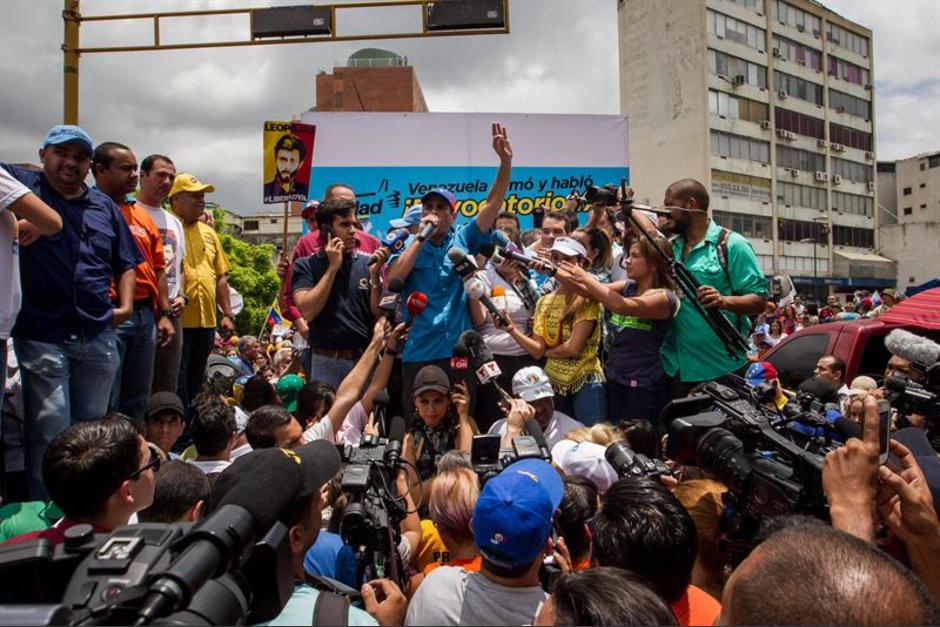 Oposición En Venezuela Confirma Multitudinaria Marcha Contra Maduro