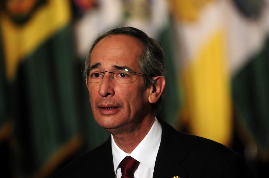 El expresidente de Guatemala Álvaro Colom estará al tanto de los comicios en Bolivia. (Foto: EFE/Archivo)