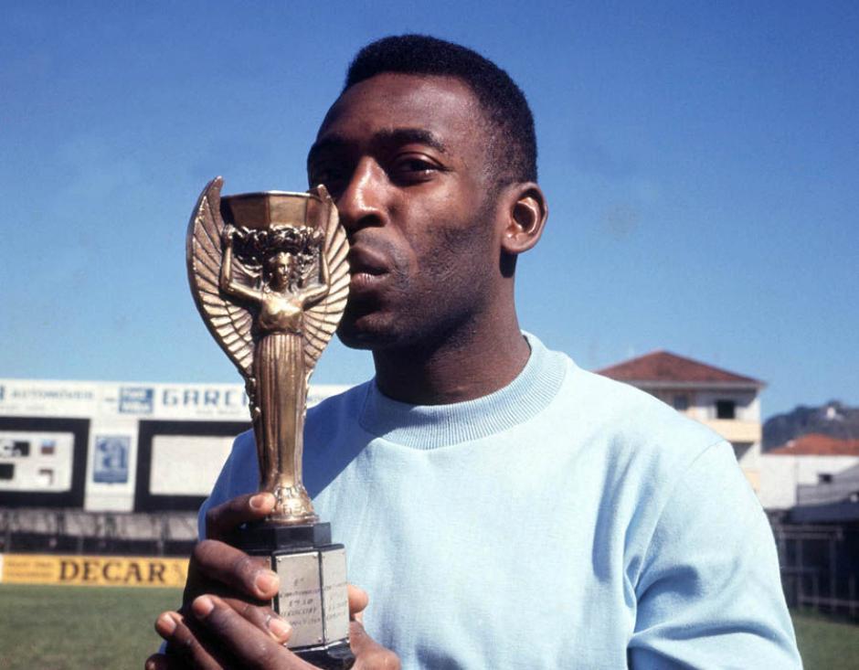Pelé anunció que subastará el trofeo Jules Rimet. (Foto: CDN)