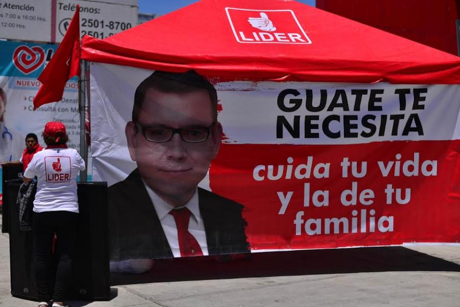 El partido Lider aprovechó el descanso de Semana Santa para promover la imagen de su candidato Manuel Baldizón. (Foto: Wilder López/ Soy502) 