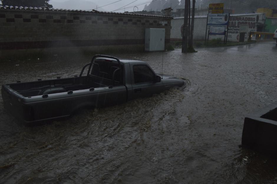 Así lucía la ciudad de Quetzaltenango tras las lluvias de la tarde de este lunes. (Foto: Nuestro Diario)