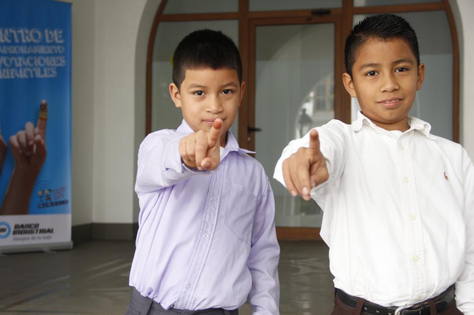 Niños y niñas con voz y voto se acercan a ejercer su derecho