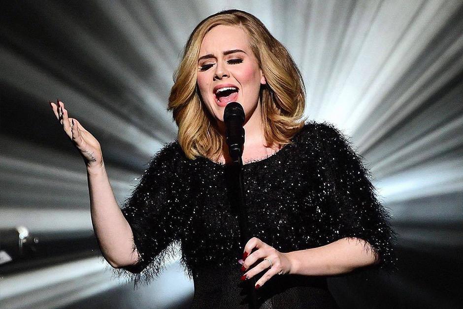 Misma semana que Adele es nombrada como la artista musical más importante según Sony, publican varios videos de la artista donde olvida sus propias letras. (Foto: Archivo)