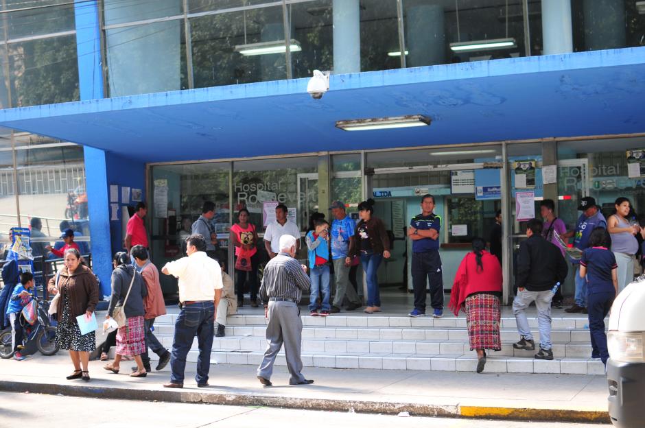 El Hospital Roosevelt cierra la consulta externa por falta de medicamentos y pagos atrasados (Foto: Alejandro Balán/Soy502)