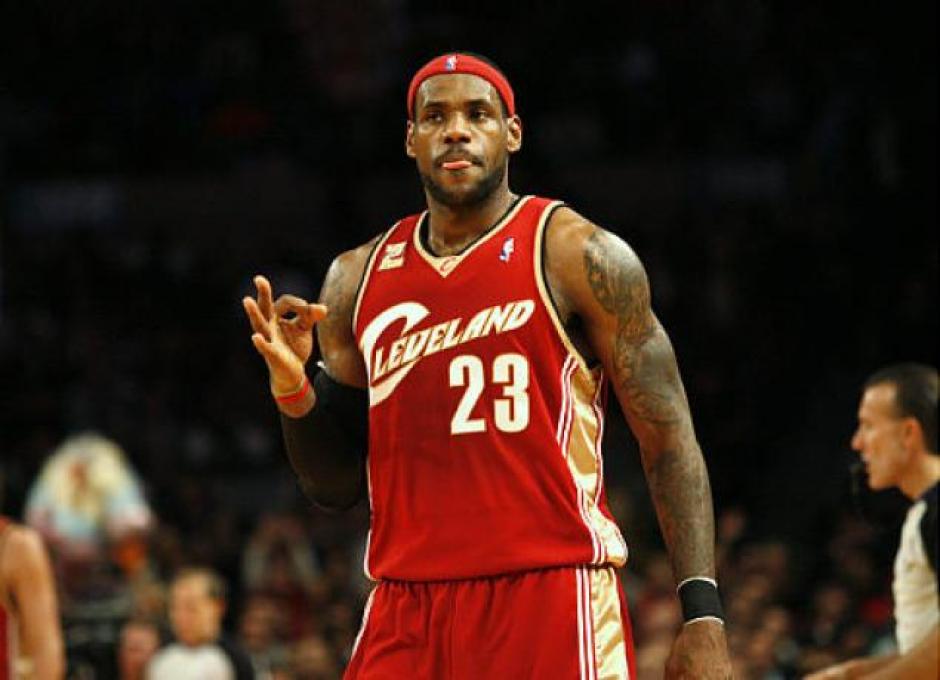 El basquetbolista LeBron James usará el número 23 en su regreso a los Cavaliers. (Foto: EFE)