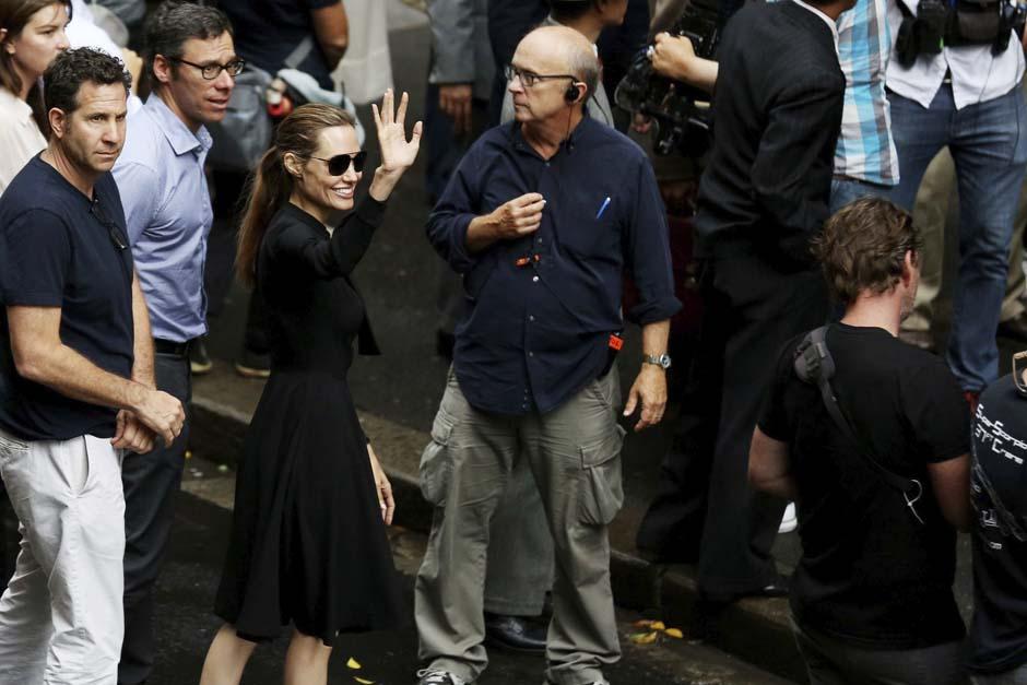 En la calle Pitt de Sidney, Australia, inició el rodaje de "Unbroken", la segunda película en la que Angelina Jolie trabaja como directora. (Nikki Short/EFE)