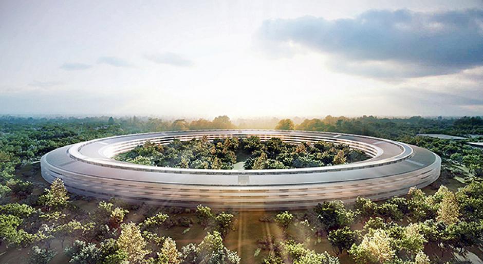 Esta es la futurista sede de Apple en Cupertino, California. Un edificio del siglo XXI dentro de un área verde. (Foto: Apple)