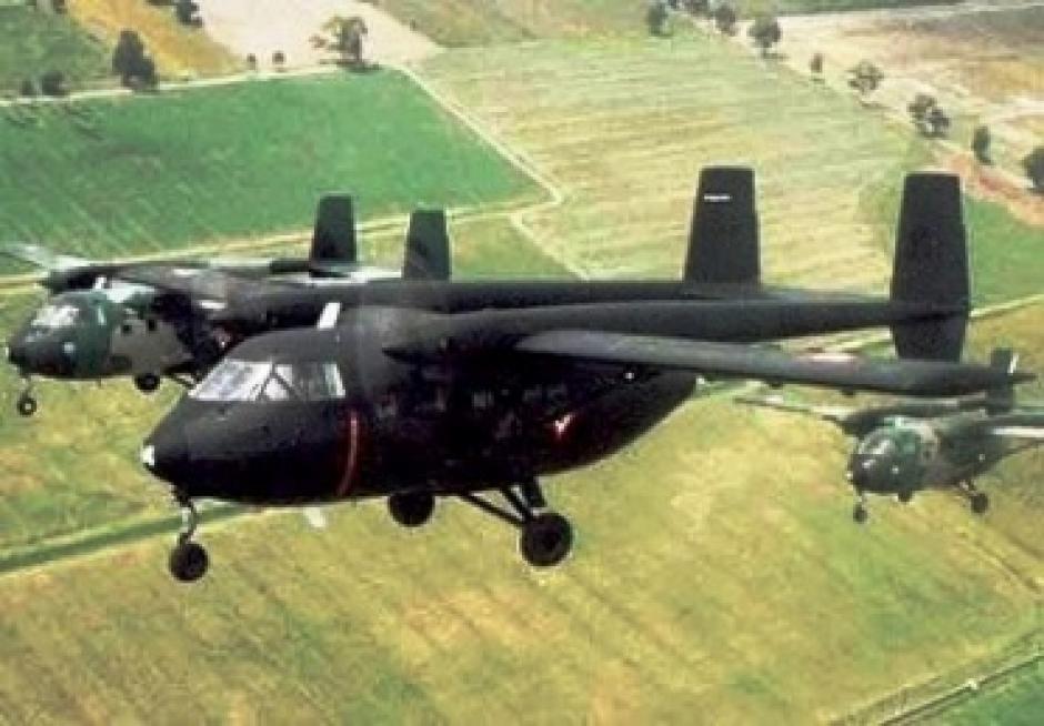 Los aviones de transporte de tropas y carga Arava entraron al servicio de la FAG en la década de 1960. &nbsp;(Foto: infodefensa.com)