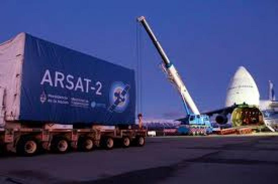 Argentina lanzó este miércoles al espacio el Arsat-2, el segundo satélite geoestacionario construido en dicho país. (Foto:&nbsp;conclusion.com.ar)