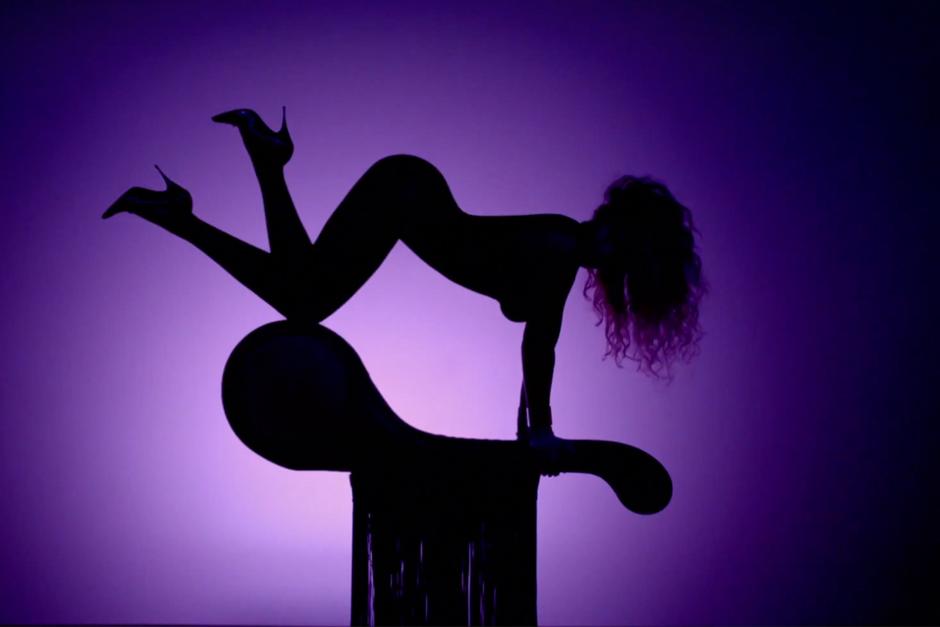 Beyoncé estrena el vidoclip de "Partition" donde sale más sensual y exuberante que nunca.