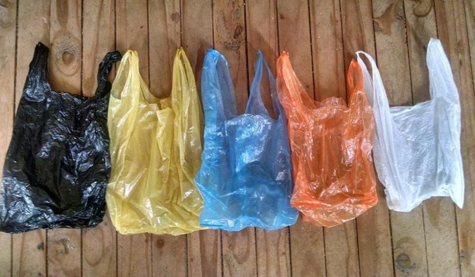 Prohíben el uso de bolsas plásticas, pajillas y duroport en el municipio de Acatenango, Chimaltenango. (Foto: Archivo/Soy502)