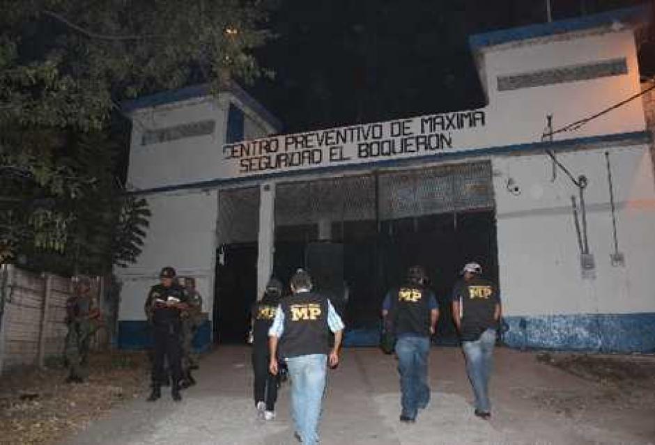 Localizan a tres reos fallecidos en el interior de cárcel el Boquerón en Santa Rosa. (Foto:&nbsp;diariowebcentroamerica.com)