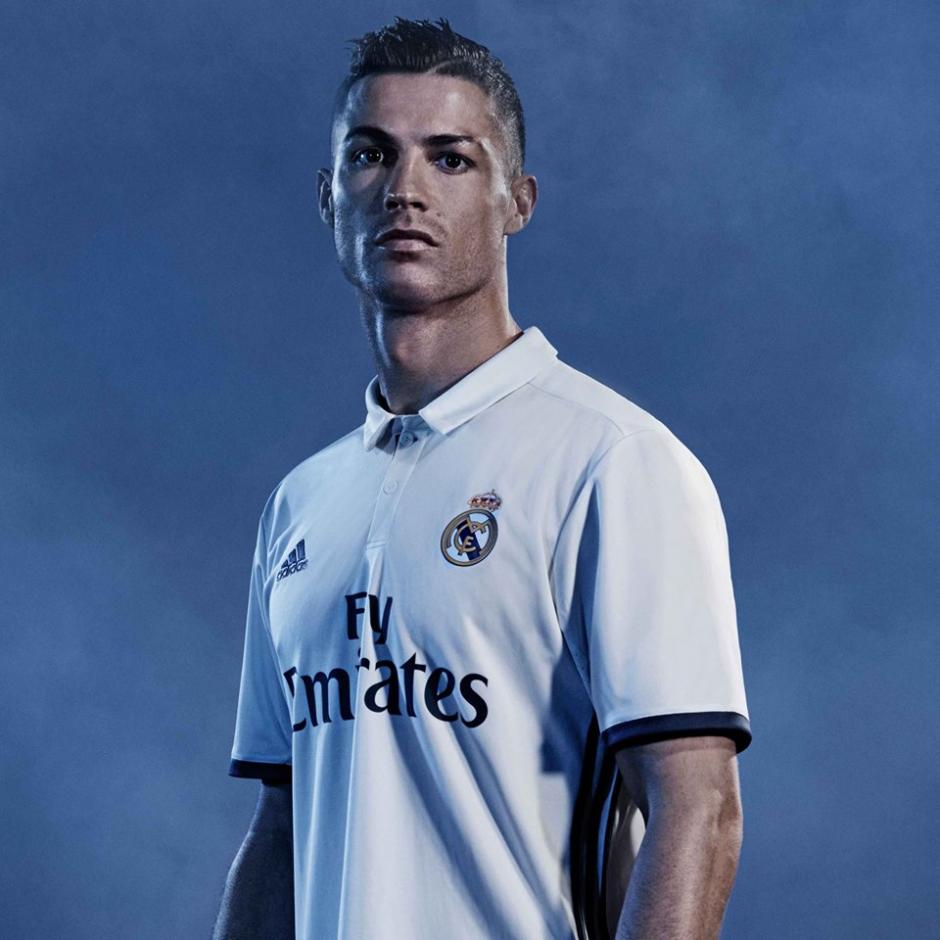 El Real Madrid Presenta Los Uniformes Que Lucirá Esta Temporada