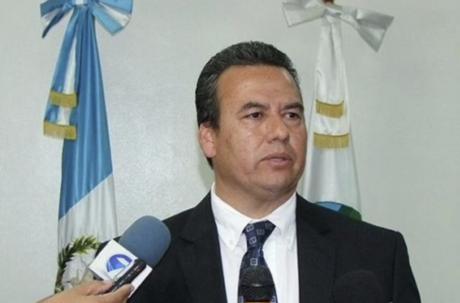Cuevas renunció a la Secretaría de Comunicación Social el pasado mes de noviembre por dolencias en la rodilla. Ese mismo mes se decidió su nombramiento como nuevo cónsul de Los Ángeles. (Foto: Soy502)