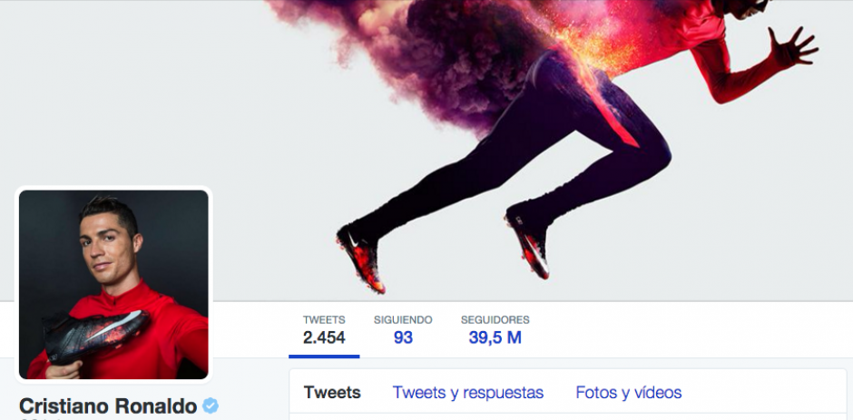 La portada de la cuenta de Twitter de Ronaldo está patrocinada por Nike.&nbsp;