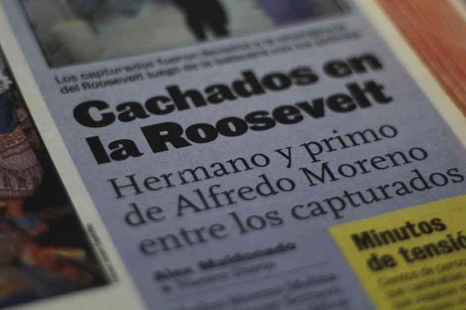 En esta nota de prensa de Nuestro Diario publicada el 17 de marzo de 2001, se lee que Juan Carlos Monzón Rojas, actual secretario Privado de la Vicepresidencia y prófugo de la justicia, fue capturado por ser intengrante de una banda de roba-carros. (Foto: Soy502)